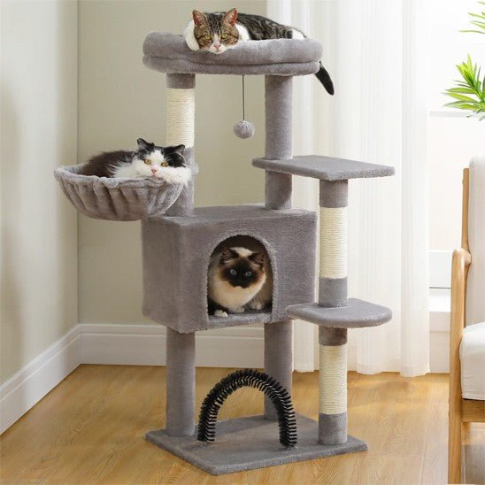 arbre a chat gris 3 piliers 5 etages avec 3 chats